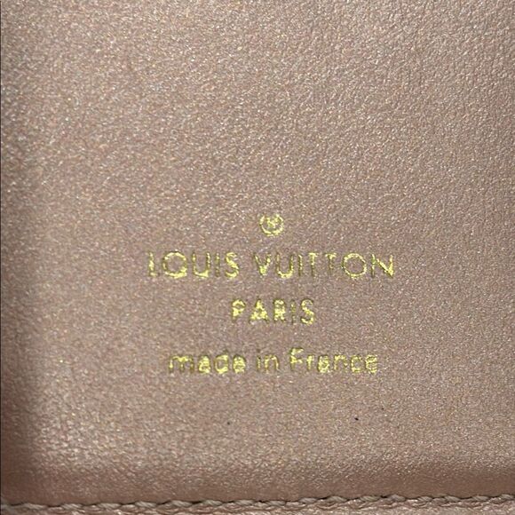Louis Vuitton Lou Coussin Wallet Pink Lambskin Monogram Authentic Gold Hardware - Picture 2 of 16